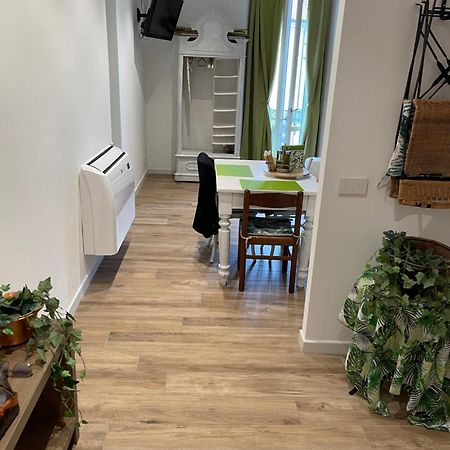 Green Appartamenti I Portici Nel Centro Storico Melzo Eksteriør billede